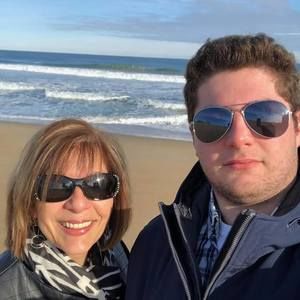 Meet your Posher, Evy